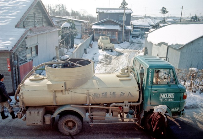 Typical Benny Truck, taken in 1975 in Hachinohe